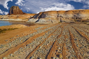 Images Dated 7th November 2013: USA, Utah, Glen Canyon National Recreation Area. Pattern in sandstone formation. Credit as
