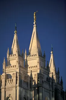 Images Dated 14th June 2005: USA, Utah, Salt Lake City, Temple Square, Mormon Temple at sunset