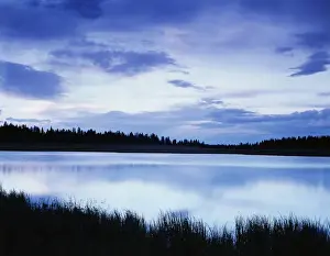 Images Dated 15th February 2013: USA, Utah, View of clouds reflecting in lake at Dixie National Forest