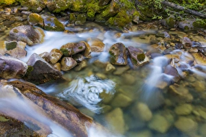 Images Dated 21st September 2015: USA, Utah, Wasatch Cache National Forest. Scenic of Little Cottonwood Creek. Credit as