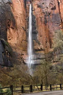 Images Dated 28th March 2006: USA, Utah, Zion National Park, Springdale, Waterfall