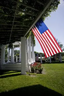 Images Dated 22nd May 2008: USA, VA, Arlington. The US flag hangs from multiple rafters at the Civil War Memorial