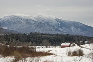 Vermont Prints: USA, Vermont, Cambridge. Lower Pleasant Road