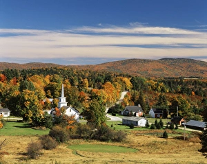 Northeast Kingdom Prints: USA, Vermont, Northeast Kingdom, View of town Newark