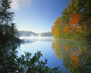 Images Dated 20th March 2013: USA, Virginia, Fairy Stone State Par, Fairy Stone Lake