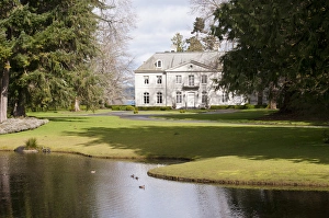 Images Dated 13th March 2012: USA, WA, Bainbridge Island. Bloedel Reserve now a public garden created by Prentice