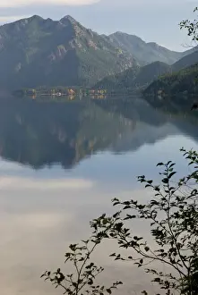 Images Dated 27th October 2007: USA, WA, Olympic Peninsula. Lake Crescent is deep lake carved by glaciers. Located