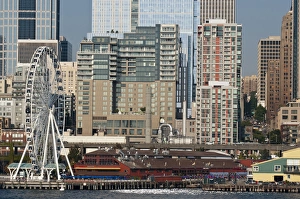 Images Dated 13th September 2012: USA, WA, Seattle. Dramatic downtown waterfront with new Seattle Great Wheel on Pier 57