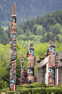 Images Dated 14th May 2015: USA, Washington, Jamestown. Totem art. (PR) Credit as: Don Paulson / Jaynes Gallery
