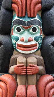 USA, Washington, Jamestown. Totem art. (PR) Credit as: Don Paulson / Jaynes Gallery