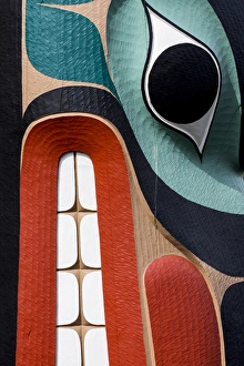 Images Dated 20th March 2015: USA, Washington, Jamestown. Totem art. (PR) Credit as: Don Paulson / Jaynes Gallery