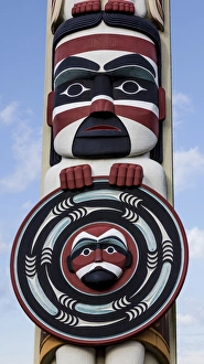Images Dated 17th March 2015: USA, Washington, Jamestown. Totem art. (PR) Credit as: Don Paulson / Jaynes Gallery