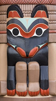 Images Dated 17th March 2015: USA, Washington, Jamestown. Totem art. (PR) Credit as: Don Paulson / Jaynes Gallery
