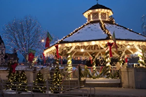 Leavenworth Prints: USA, Washington, Leavenworth at Christmas