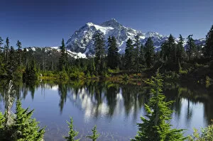 USA, Washington, Mount Shuksan, Mount Baker-Snoqualamie National Forest