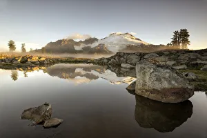 USA, Washington. Mt. Baker reflects in lake