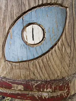 Images Dated 29th March 2009: USA, Washington, Seabeck. Close-up of a Pacific Northwest Indian carving