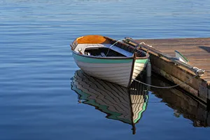 Images Dated 6th March 2010: USA, Washington, Seattle. Boat and dock