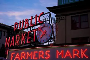 USA, Washington, Seattle. Christmas lights in downtown Seattle