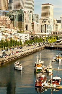 Images Dated 17th June 2011: USA, WAshington, Seattle. The Sail-in parade of the Bell Street Pier Classic Rendezvous