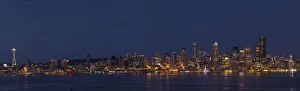 Images Dated 1st August 2014: USA, Washington, Seattle, Skyline, panorama, night