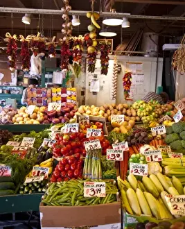 Images Dated 28th July 2009: USA, Washington, Seattle. Summer morning in Seattles famed Pike Place Public Market