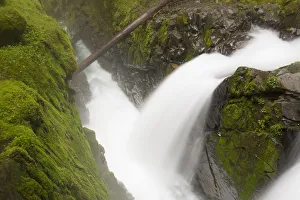 USA, Washington. Sol duc Falls in Olympic National Park