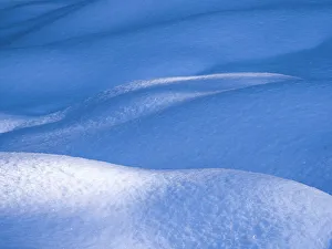 Images Dated 21st July 2022: USA, Washington State, Cle Elum, Kittitas County. Snow mounds in winter