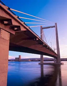 Images Dated 3rd February 2010: USA, Washington State. Columbia River is spanned by the 2503ft cable-stayed Pasco-Kennewick Bridge
