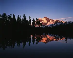 Images Dated 11th February 2013: USA, Washington State, North Cascades National Park, View of Mount Shuksan with Baker