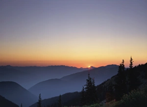 Images Dated 15th February 2013: USA, Washington State, Olympic National Park, View of Obstruction Point at sunset
