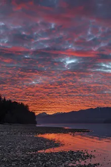 Images Dated 18th February 2019: USA, Washington State, Seabeck. Sunset on Hood Canal and Olympic Mountains. Credit as
