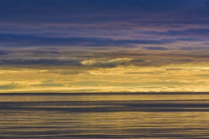 Images Dated 18th June 2013: USA, Washington. Sunrise on Strait of Juan de Fuca