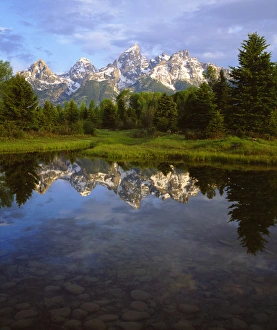 Images Dated 14th October 2017: USA; Wyoming; Grand Teton National Park. ; Grand Tetons reflecting in the Snake River