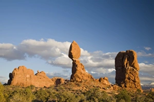 Arches Np Prints: Utah, Arches NP, Balanced Rock