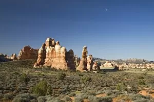 Images Dated 19th April 2006: Utah, Canyonlands NP, The Needles, Rock spires at Chesler Park