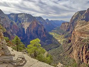 Images Dated 30th October 2017: Utah, Zion National Park, Zion Canyon, view from Angels Landing