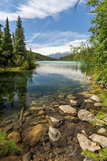 Images Dated 1st October 2023: Valley of the Five Lakes, Jasper National Park, Alberta, Canada