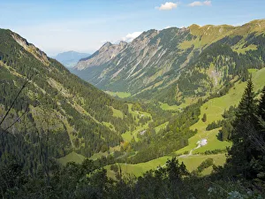 Images Dated 7th June 2021: Valley Stillachtal near Oberstdorf in the Allgau. Germany, Bavaria