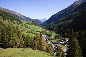 Images Dated 4th October 2009: The valley Virgental, Tyrol, seen from village Hinterbichl Europe, central europe