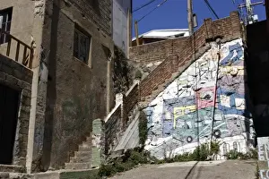 Images Dated 2nd March 2007: Valparaiso is Chiles most important seaport and an increasingly vital cultural