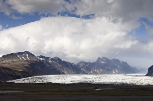 Images Dated 31st May 2007: Vatnajokull glacier, Skaftafell National Park, South coast, Iceland