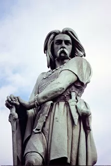 Images Dated 6th July 2005: Vercingetorix statue, France Copyright: Ancient Art & Architecture