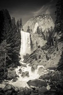 Images Dated 26th May 2011: Vernal Falls and hikers on the Mist Trail, Yosemite National Park, California, USA