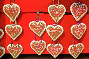 Images Dated 8th October 2024: Vienna, Austria. Heart cookies with German sentiments. (Editorial Use Only)