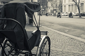 Vietnam Collection: Vietnam, Hanoi, antique cyclos