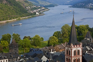 Images Dated 28th May 2010: View over Bacharach & River Rhine, Rhine Valley, Germany
