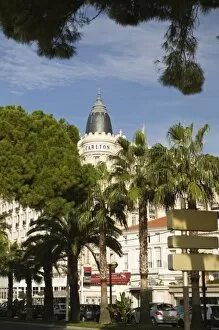 Images Dated 29th October 2006: View of Carlton Hotel in Cannes, France