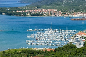 Images Dated 3rd June 2004: view of Cres marinna and town, cres, croatia, eastern europe. balkan, europe