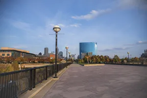 Images Dated 6th September 2021: View of downtown from bridge, White River State Park, Indianapolis, Indiana, USA